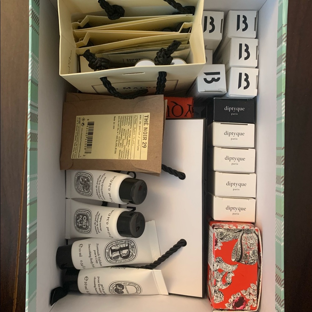 Samples Mystery Box - Picture 10 of 10